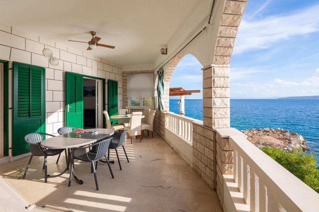 Beach Villa Porat Pisak Exterior photo