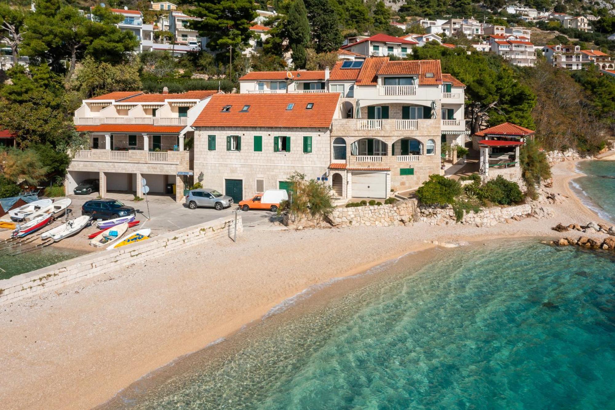 Beach Villa Porat Pisak Exterior photo