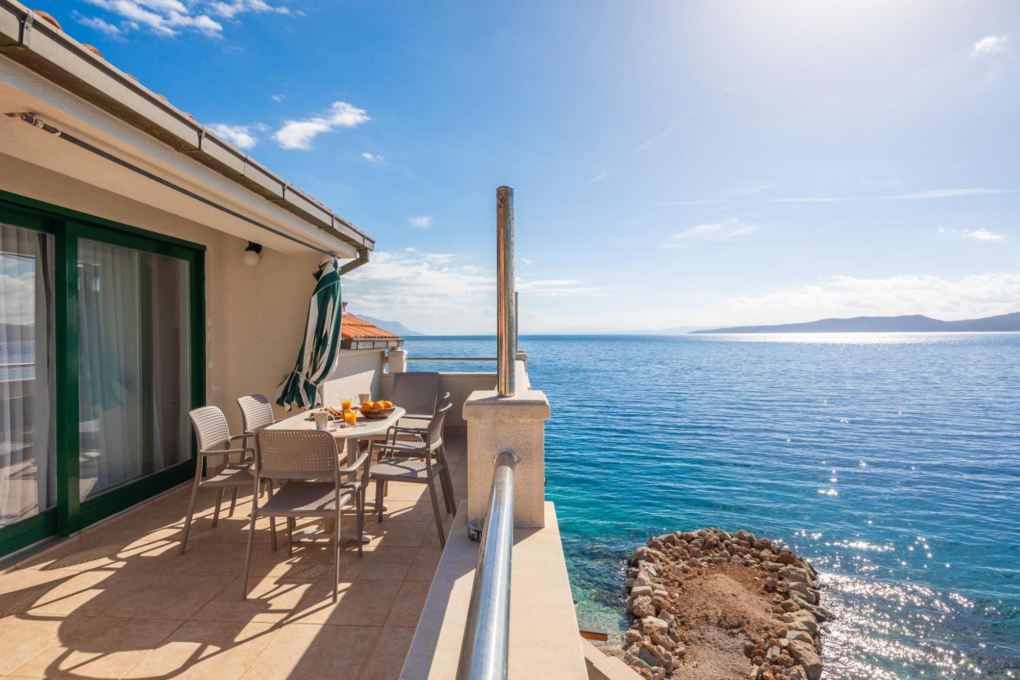 Beach Villa Porat Pisak Exterior photo