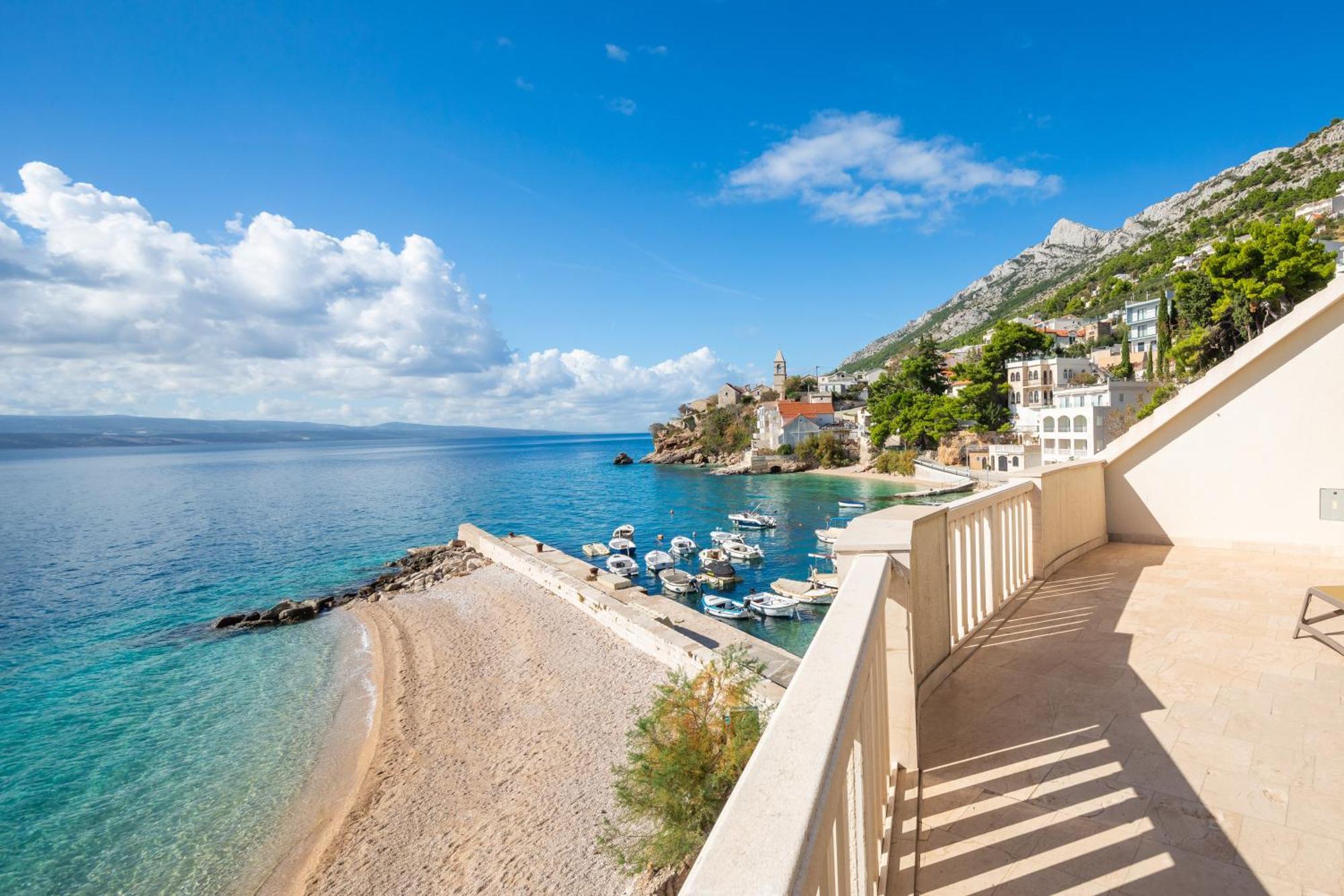 Beach Villa Porat Pisak Exterior photo